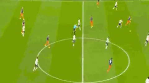 中国女排超级联赛A级半决赛首战告捷：上海江苏成功亮相